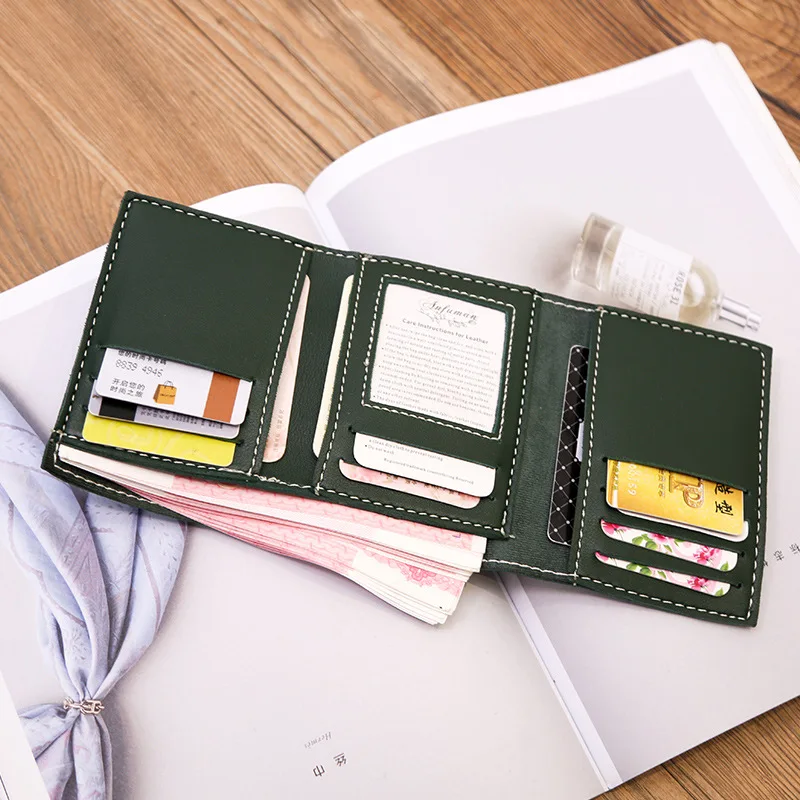 short three fold multi-card bit wallet European and American fashion buckle purse | Багаж и сумки