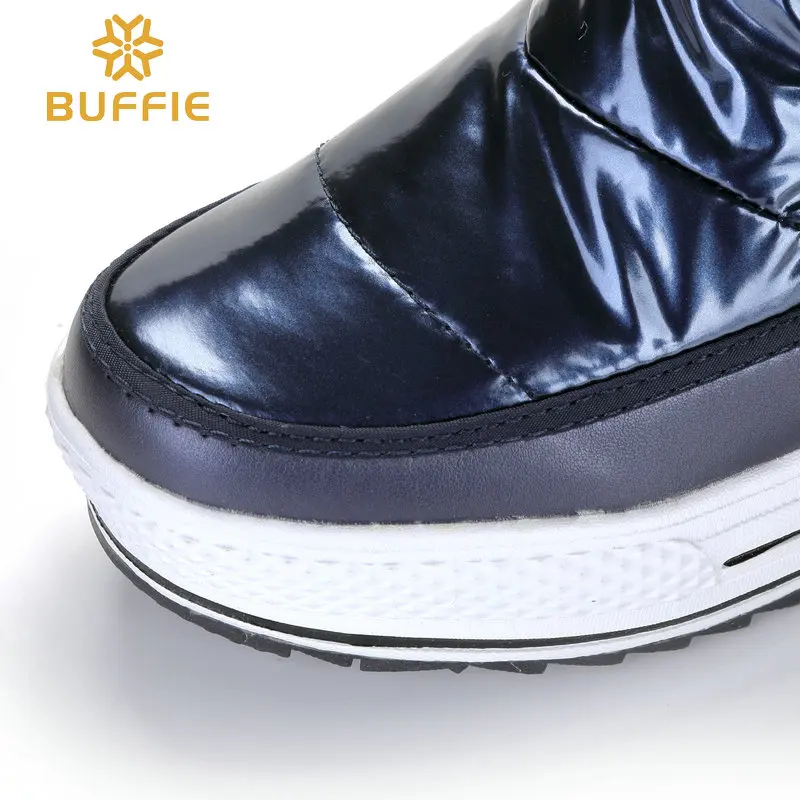 Женские ботинки на нескользящей подошве водонепроницаемые темно синего цвета с