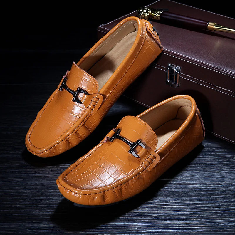 

Mans Shoes Summer Breathable Casual Men Shoes Loafers Slip-On Men Car Gommino Driving Shoes Mens Boat Shoes Moccasins White