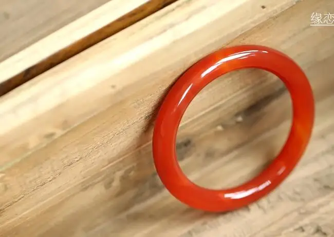 Натуральный ледяной браслет из красного агата Нефритовый с круглыми концами