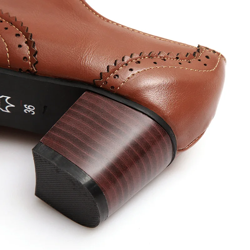 

Medium Heels Plus Size Women's Pumps Autumn Carved Lace Up Retro Casual Ladies Shoes Platform 2019 Fashionable Female Footwear