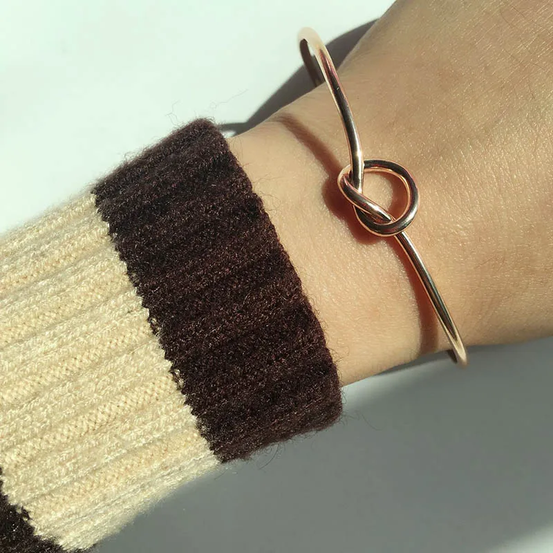 Простой золотистый сплав Любовь завязанный браслет для женщин Мода Открыть