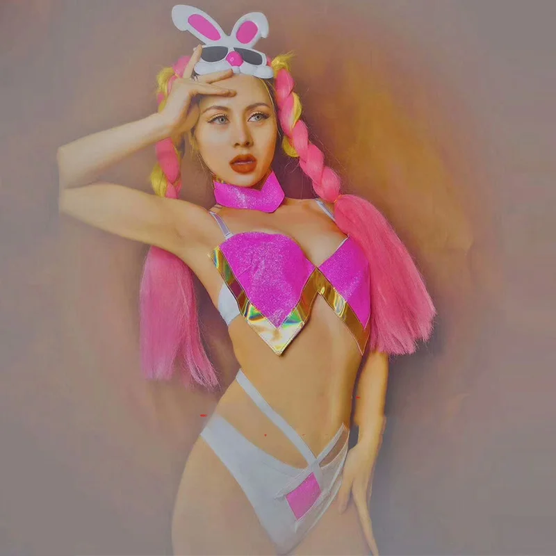 Ночной клуб современный DJ Женский певец вечерние для выступлений шоу сцены