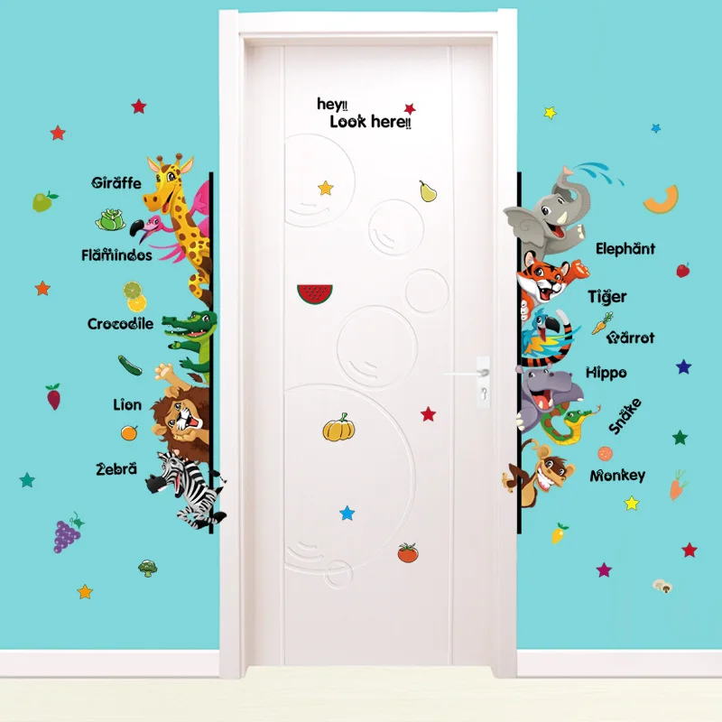 Наклейка на стену сделай сам с английским именем мультяшного животного для