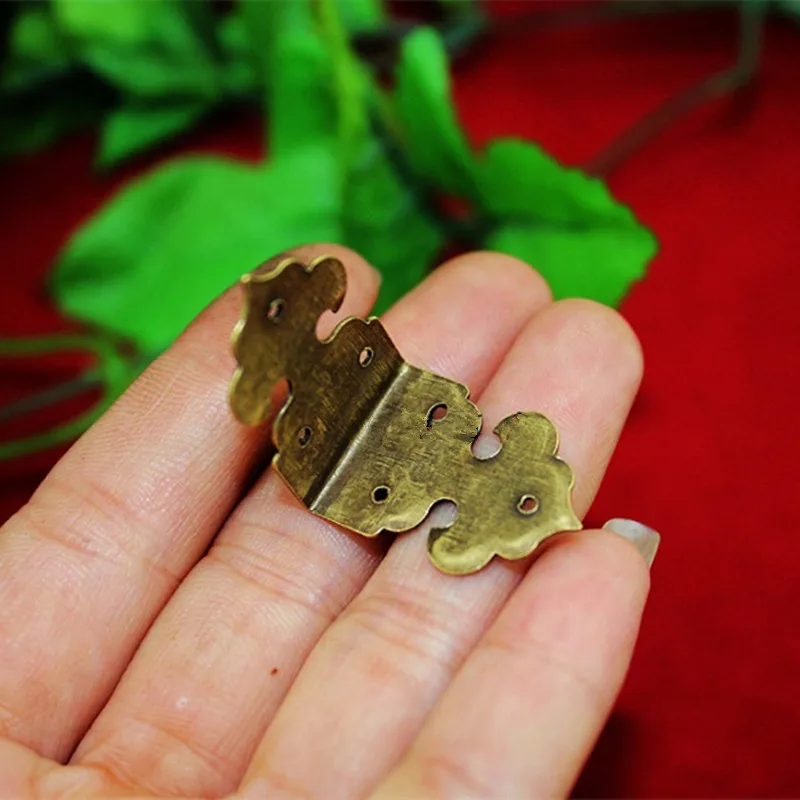 Латунные боковые углы мебельный уголок высококлассные декоративные листы