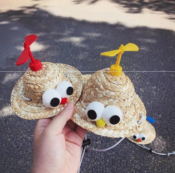 Kawaii Big Eyes Dog Helmet Rotate Bamboo Dragonfly Hat for Sun Protection Head Straw Cap Pet Accessories Decoration