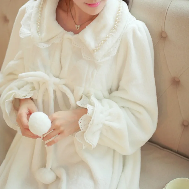 Зимняя теплая фланелевая ночная рубашка с длинным рукавом королевская белая