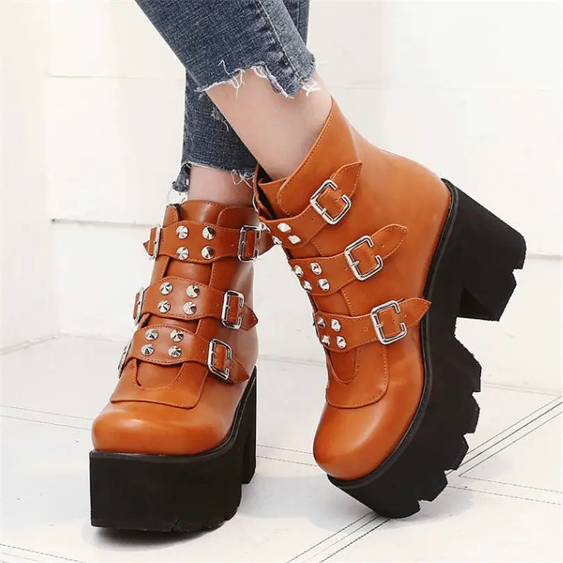 

2019 Chic Rivets Shoes Women Chunky High Heels Warm Party Pumps Round Toe Platform Ankle Boots Casual Shoes Black Brown Creepers