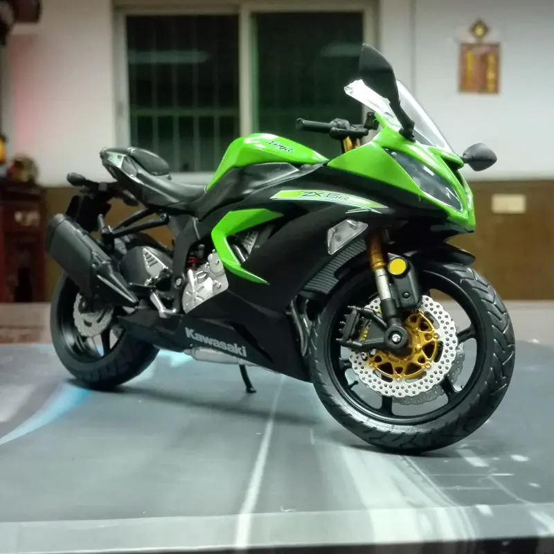 Абсолютно новая модель мотоцикла 1/12, КАВАСАКИ ниндзя, ZX-6R, литая под давлением, металлическая модель мотоцикла, игрушка без оригинальной коробки