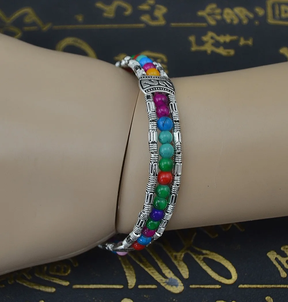 Модный винтажный резной браслет в стиле бохо с цветами зелеными камнями цветными