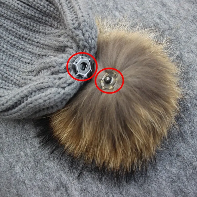 

5pcs/ lot DIY 13-14cm Raccoon and Fox Fur pom poms fur balls for knitted hat cap beanies and scarf real fur pompoms