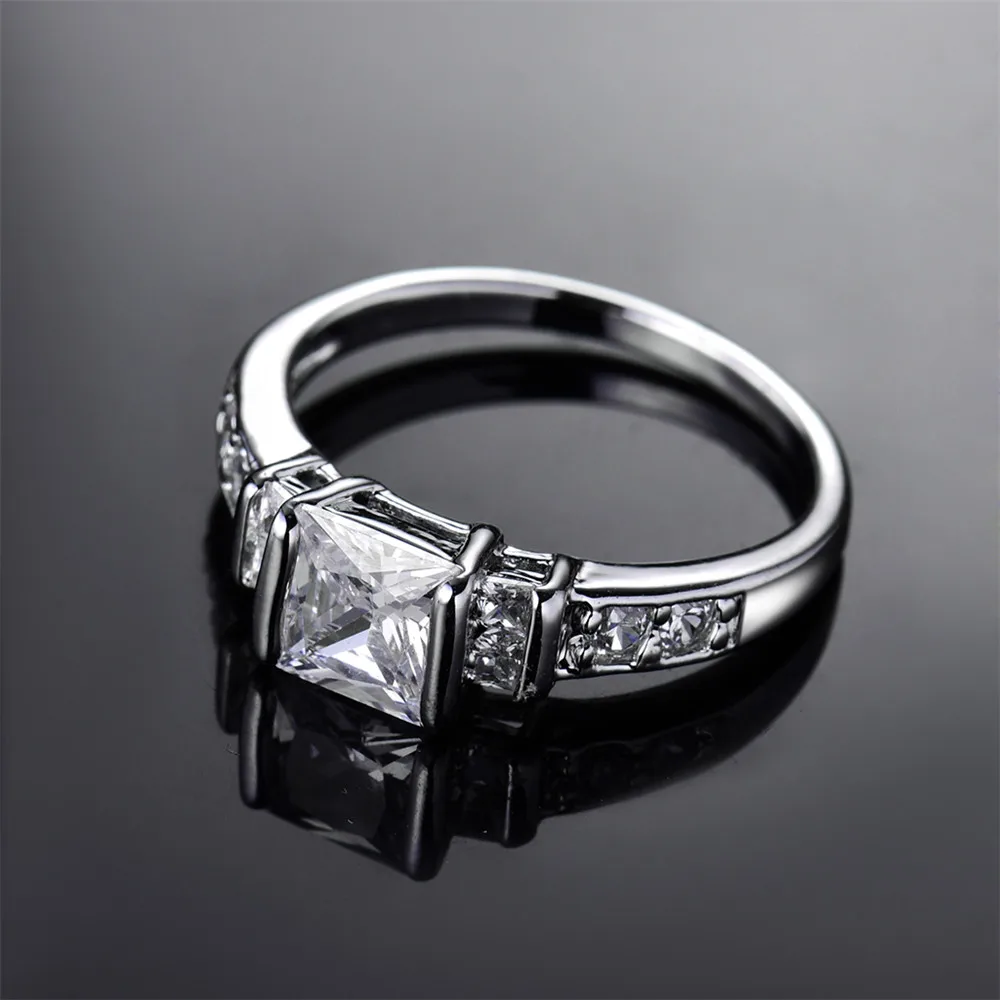 Moliam Обручение кольцо для Для женщин Серебряный Цвет Принцесса Cut Белый Кристалл CZ Обручальное Кольца украшения подарок mlr137