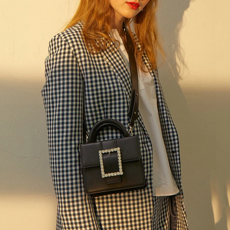 

Sweet and color matching design shoulder bag female spring and summer new diamond lock lock portable Messenger bag