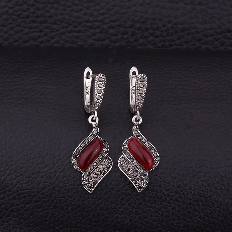 Женские винтажные серьги подвески Sellsets черные стразы из фианита и смолы античные