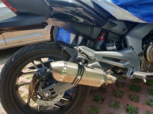 36-51 мм Универсальный мотоцикл Akrapovic выхлопная Модифицированная глушитель труба для Honda CBR 600 F2 F3 F4 F4i CBR900RR C700 S/X CB919