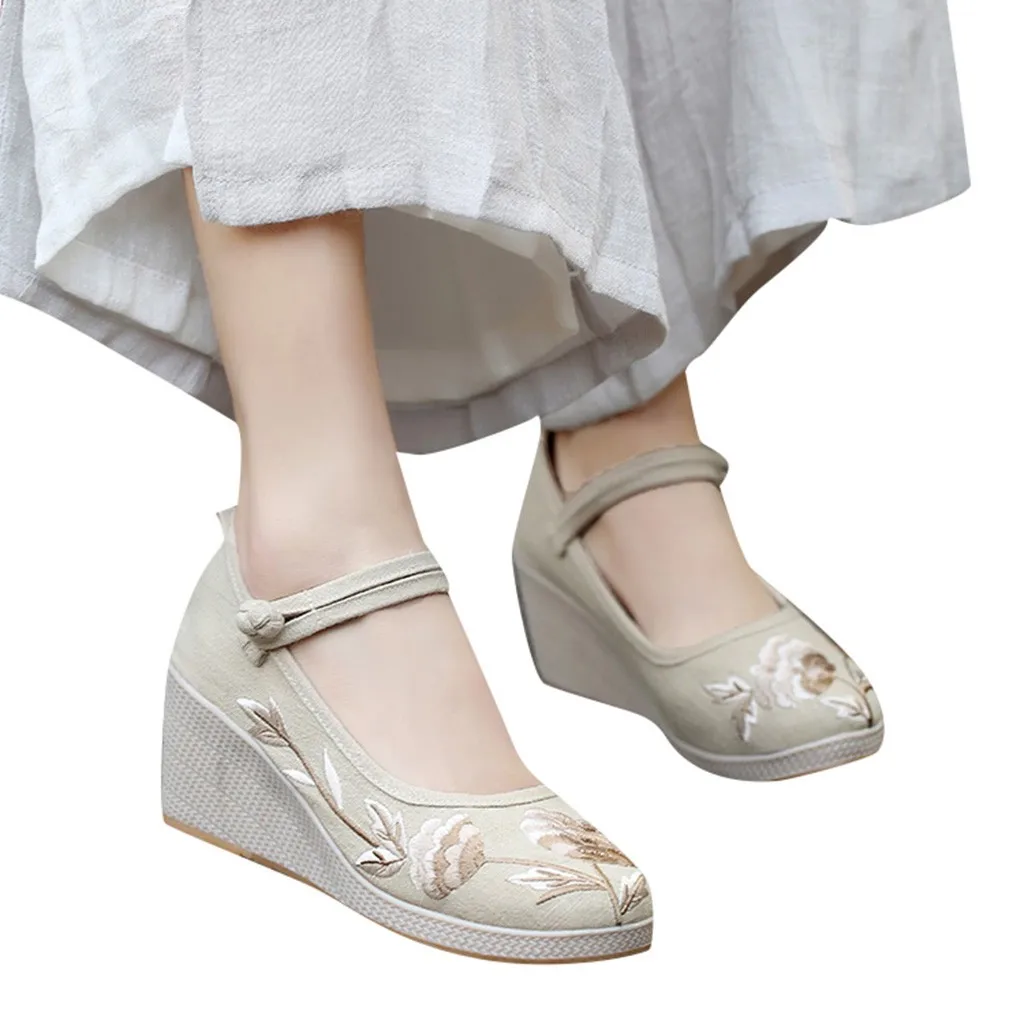 Женские туфли-лодочки в стиле Старый Пекин с вышивкой национальном мягкие