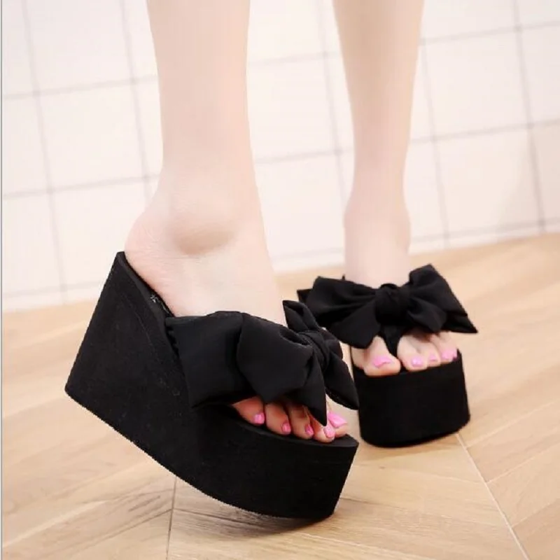 Шлепанцы женские летние на очень высокой танкетке 11 см в Корейском стиле пляжные