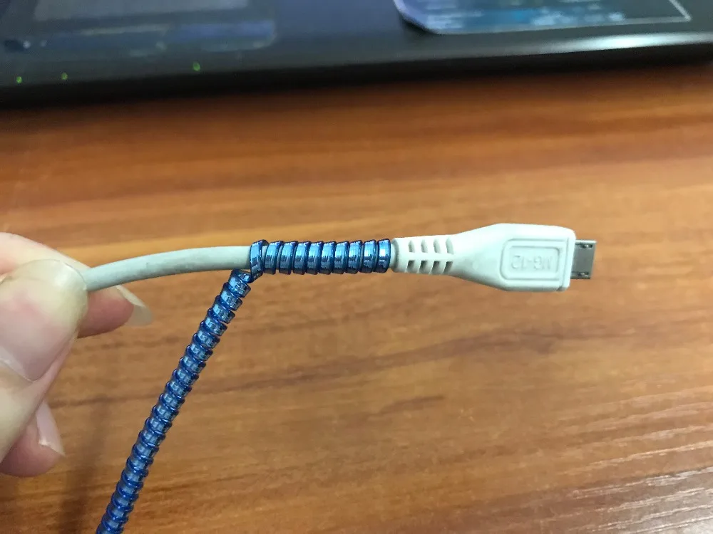 50 шт./лот покрытие блестки 1,5 м ТПУ Спираль usb зарядка протектор сердцевины кабеля сматывание кабеля защита кабеля для iphone Android