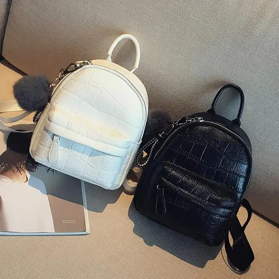 Модный новый рюкзак женская сумка качественная яркая из искусственной кожи