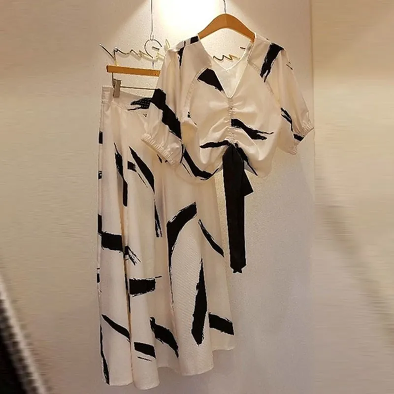 Женский комплект из 2 предметов белая длинная юбка с принтом и треугольным