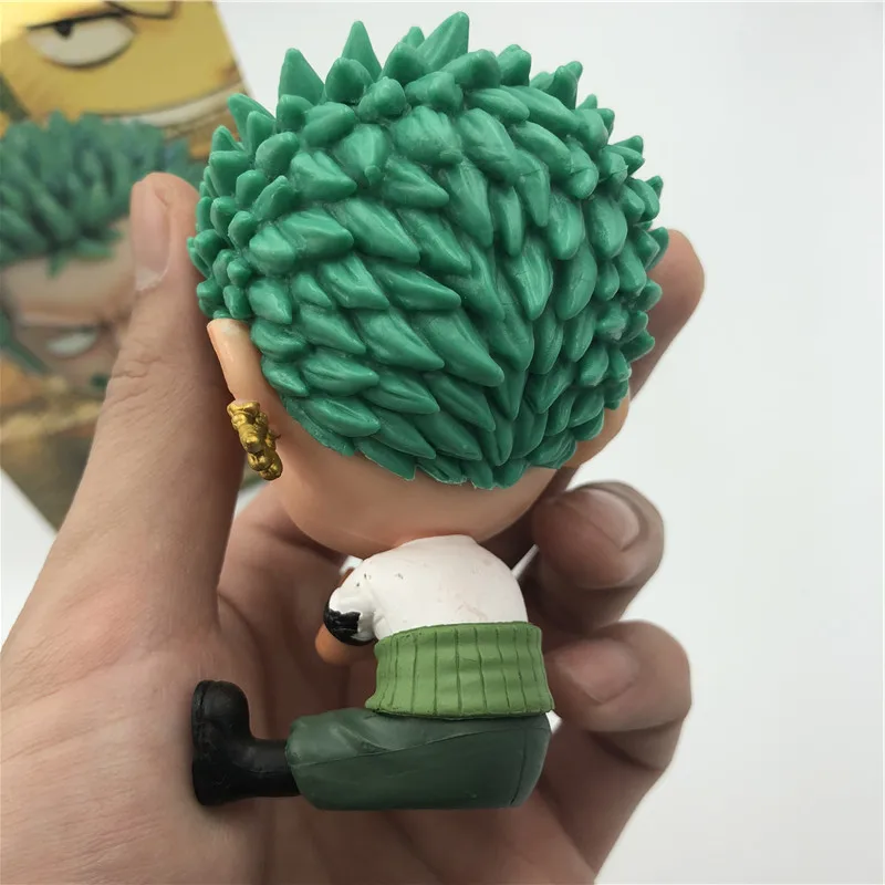 Один Кусок Roronoa Зоро бутылка обнимает детство Q сидя Ver. ПВХ Фигурки OP Luffy Ace прекрасные коллекционные игрушки модель 10 см