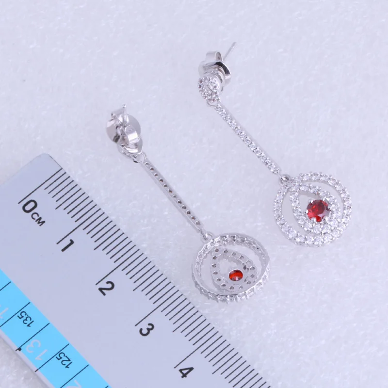 Любовный монолог эстетические круглые красные имитация гранат и кубического