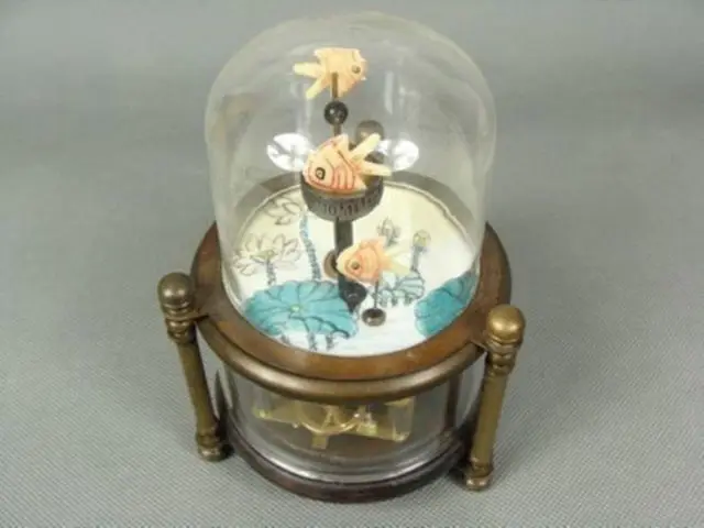 

Ancient Chinese bronze hand can work three small alarm clock