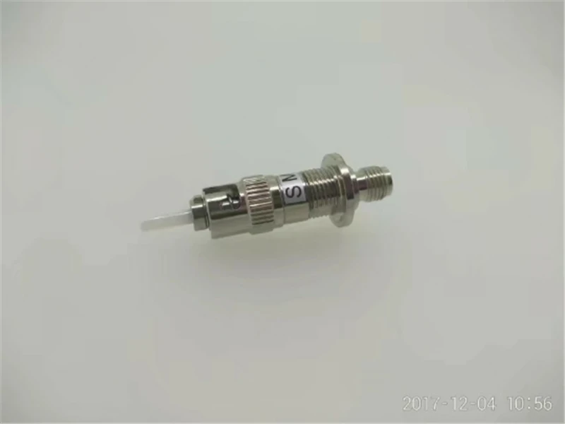 1 шт. Гибридный волоконно-оптический адаптер со штекером на обоих концах |