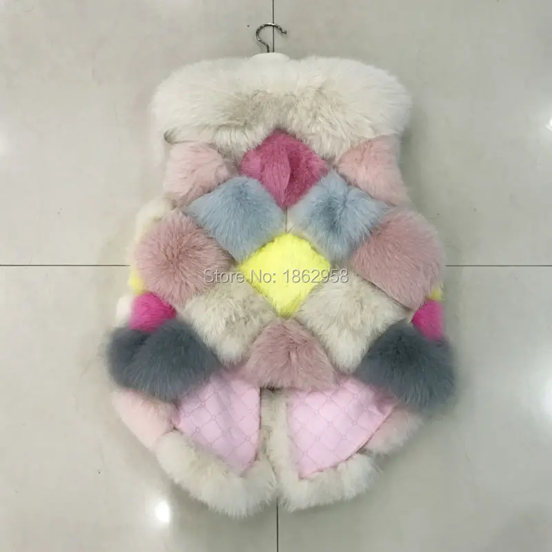 Женский короткий меховой жилет толстый теплый из лисьего меха с круглым вырезом