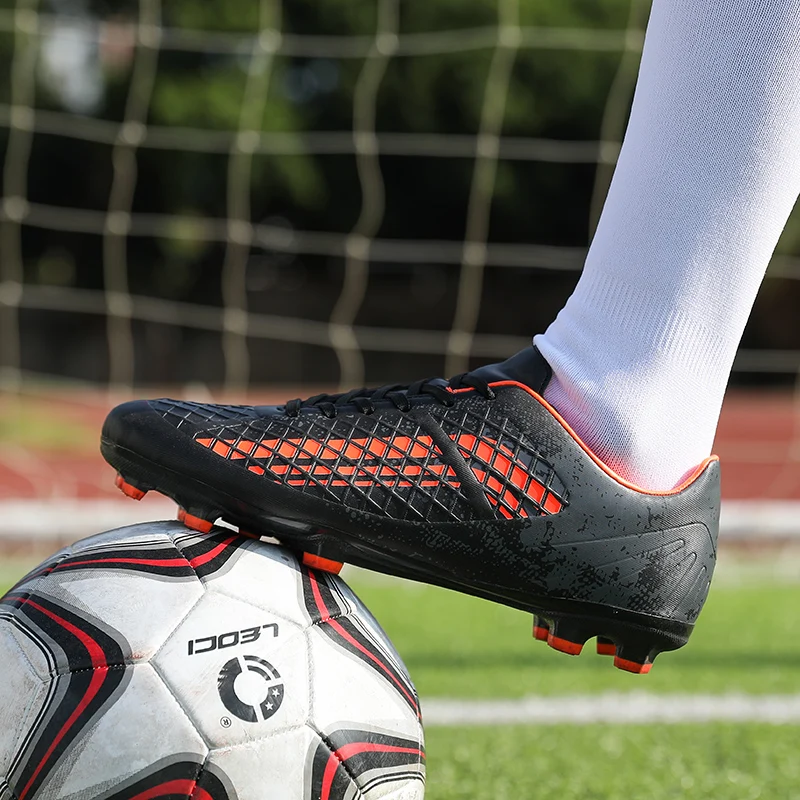 Мужские длинные футбольные шипы 2018 футбольная обувь с шипами кроссовки для