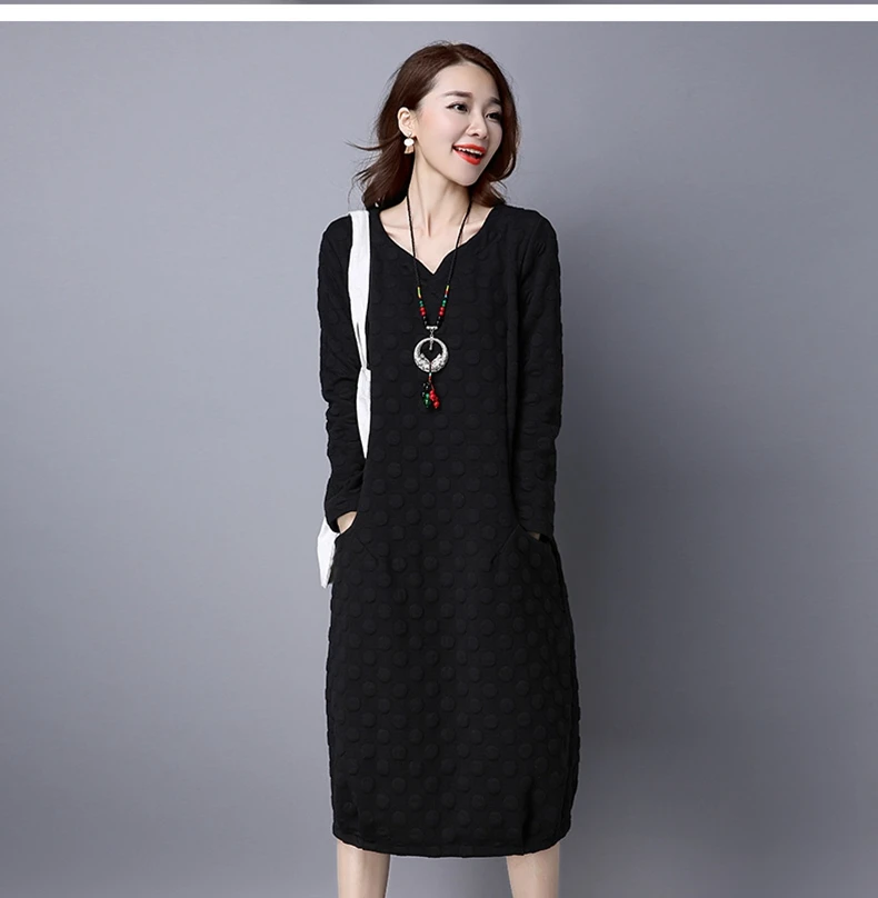 Женское негабаритное хлопковое платье с длинными рукавами и v-образным вырезом