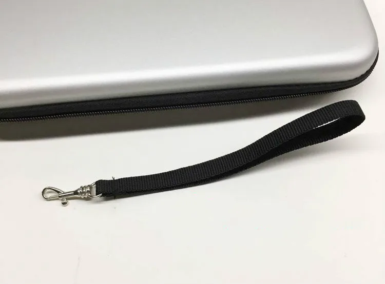 Игровой чехол-переноска EVA Protector Bag для защиты главной консоли Nintendo Switch во время путешествий. Водонепроницаемый и ударопрочный.