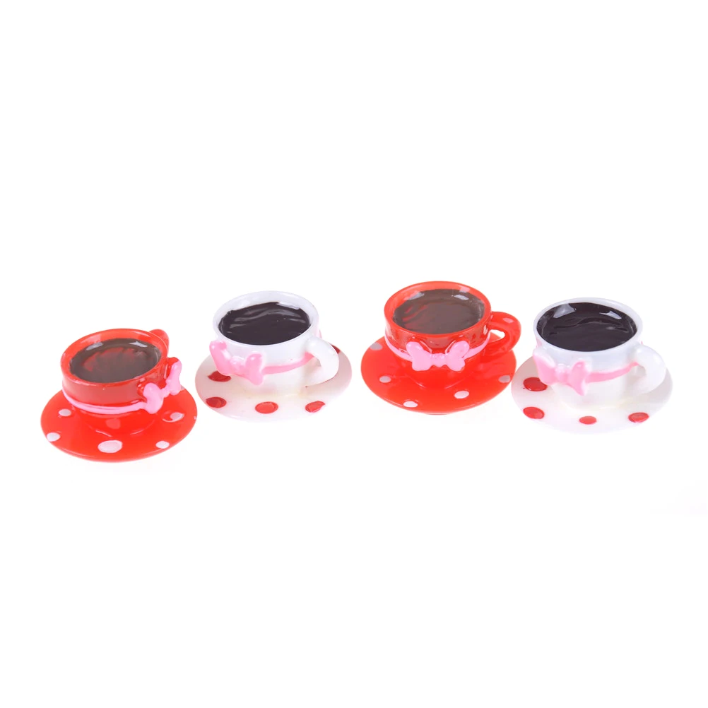 

2PCS/lot Mini Tea Pot Cups Plates Set Pretend Play For Doll Accessiores Dollhouse Decor Kitchen Classic Toy Dollhouse
