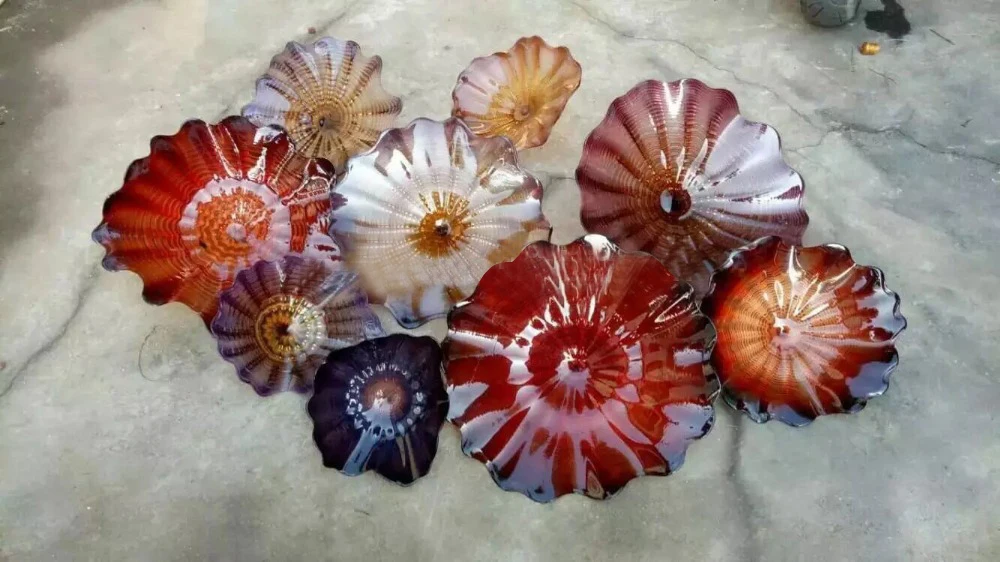 

Antique Murano Glass Flower Plates Wall Art Style Colored Glass Hanging Plates Wall Art for Museum Hotel Home Decoration