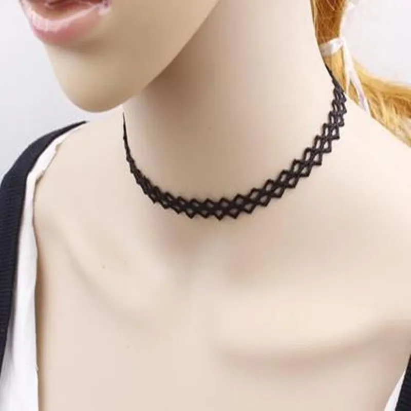 Женское кружевное короткое ожерелье 2021 Стильное однотонное черное регулируемое