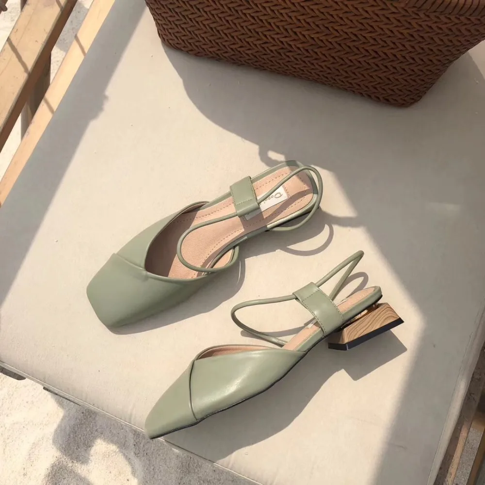 Не сужающийся к низу каблук slip on пляжные сандалии femme чистый с квадратным носком