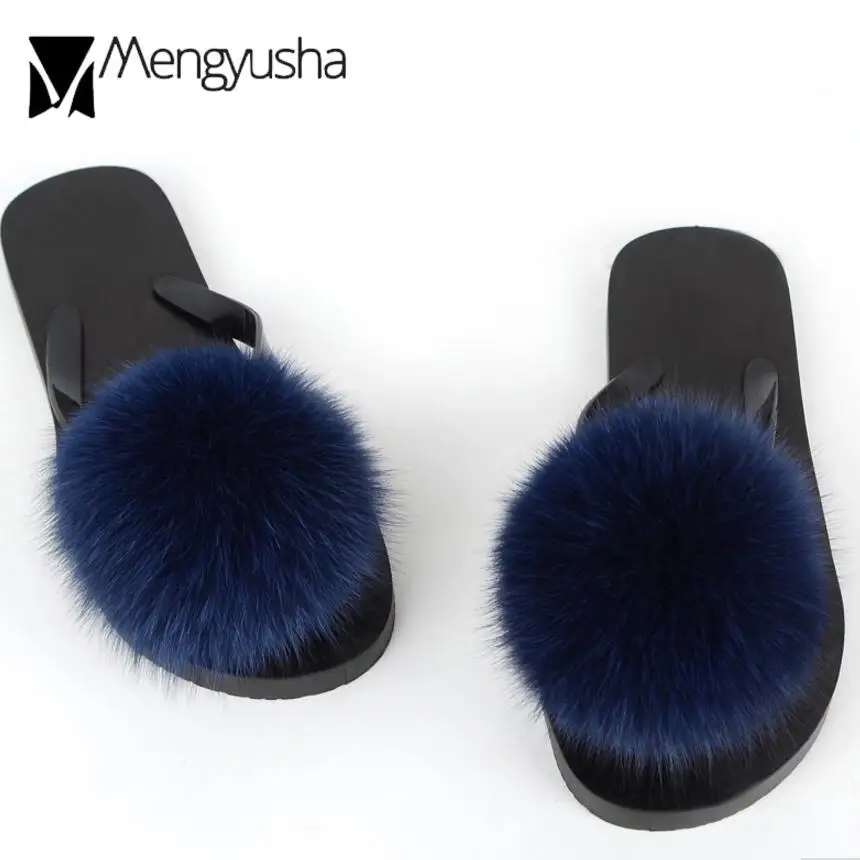 Женские шлепанцы на натуральном лисьем меху с помпоном из натурального меха