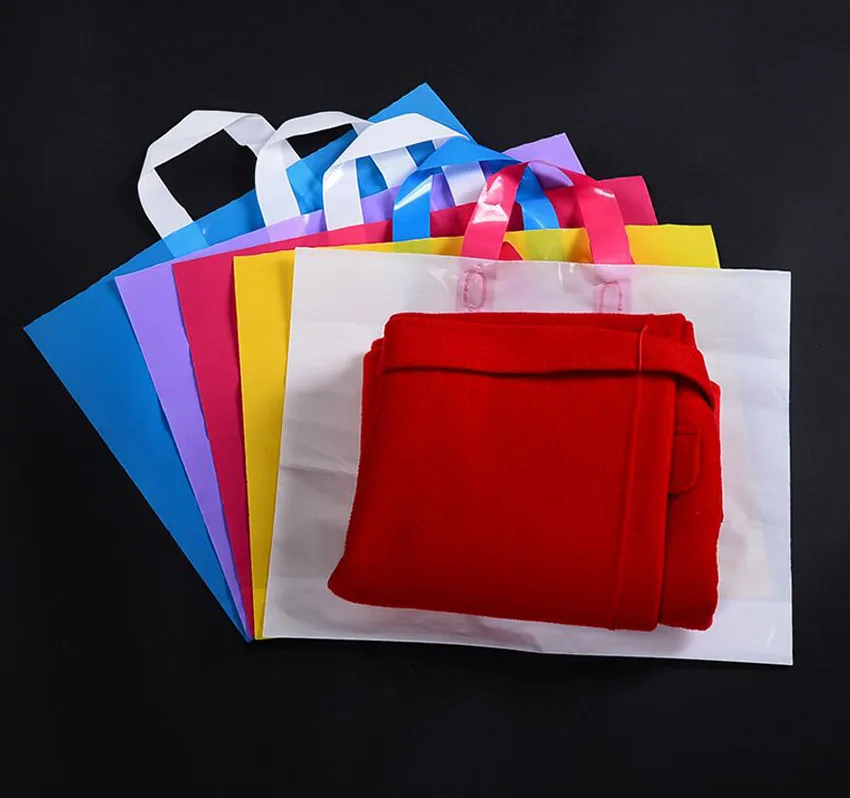 50 шт чистый цвет пустой пластиковый подарочный упаковочный мешок с ручкой