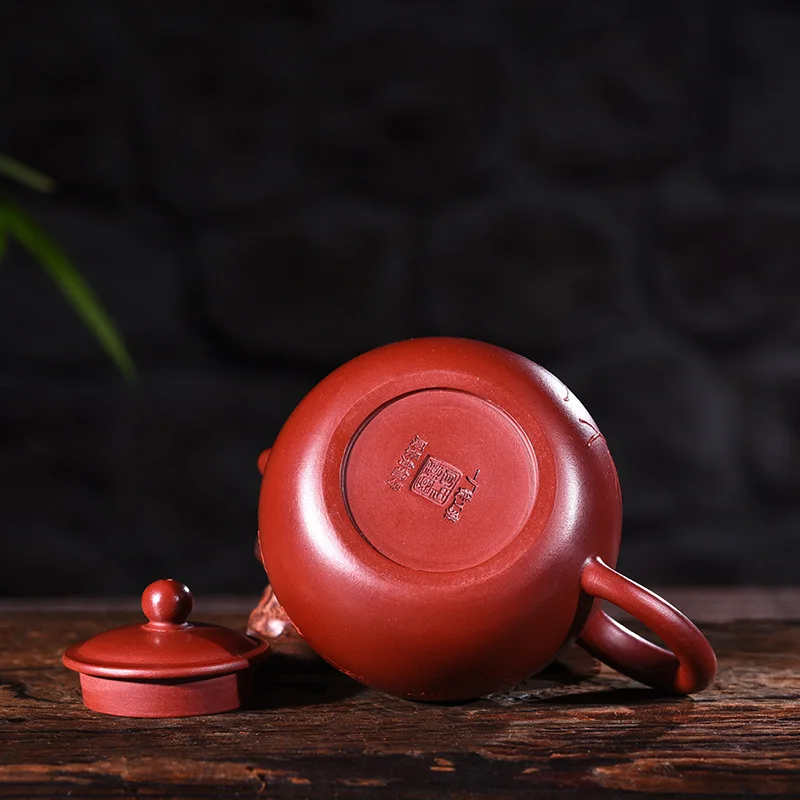 

180ML Yixing Purple Clay Teapot Natural Dahongpao Mud Zisha Pot Flower Bird Pattern Tea Pots Kettle Home Drinkware Decoration