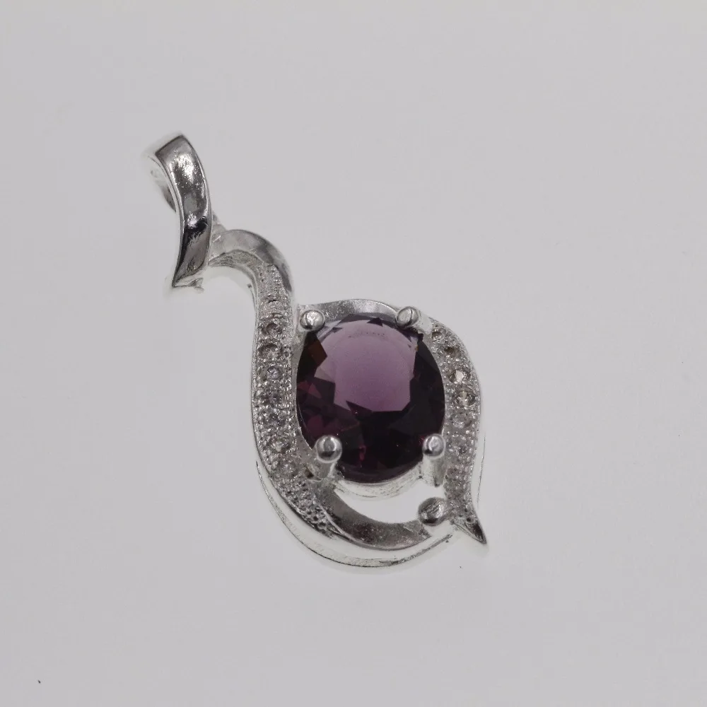 Изящная Подвеска из серебра 925 пробы с инкрустированным цирконием в стиле ретро