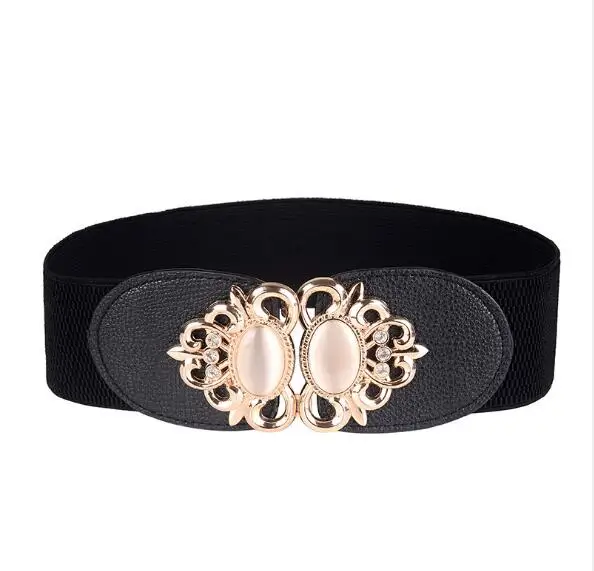 Блузка средней длины в полоску с коротким рукавом и желтыми оборками элегантные