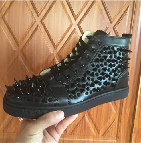 Высокие кроссовки с шипами Уличная обувь на плоской подошве повседневная