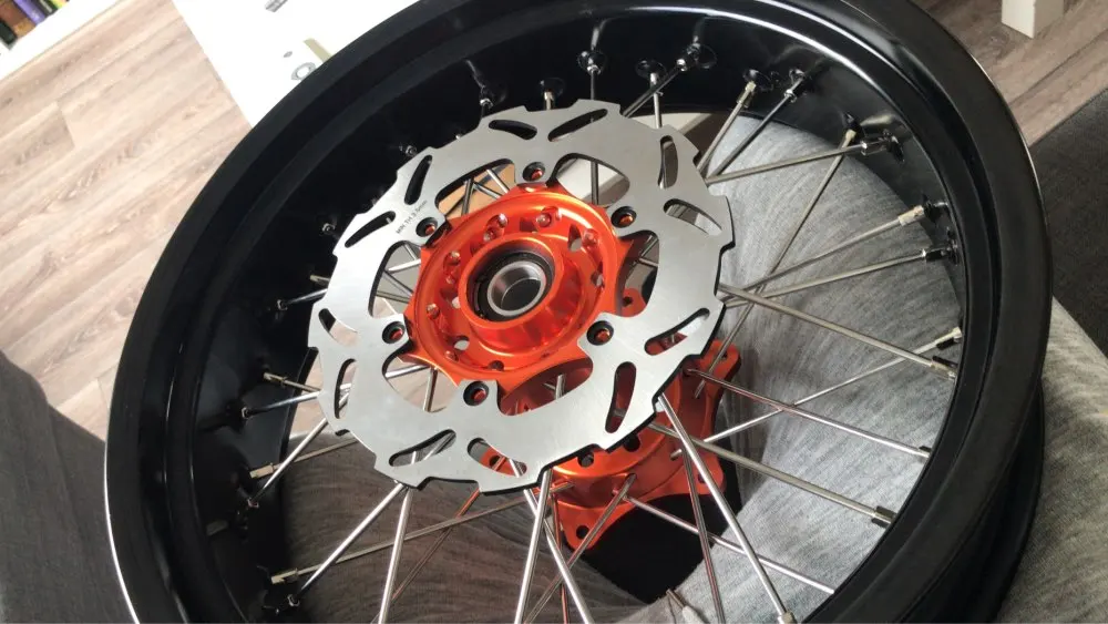 

Rear Brake Disc Rotor for APRILIA MX PEGASO RS REPLICA- EXTREMA 125 600 650 i.e. TRAIL 2005 2006 2007 2008 05 06 07 08