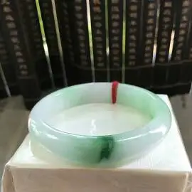 Подарочный сертификат натуральный нефритовый браслет зеленый двухцветный 54-62 мм