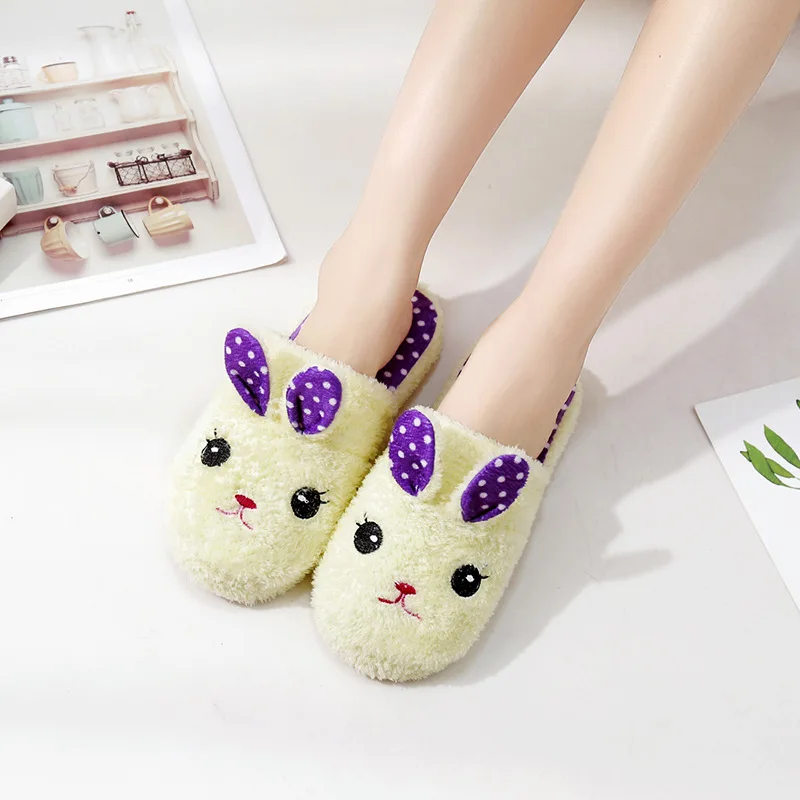 Женские тапочки коллекция 2018 года милые зимние плюшевые домашние с рисунком на