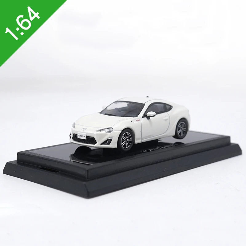 Модель автомобиля TOYOTA GT86 с высокой степенью имитации в масштабе 1:64 Игрушечная