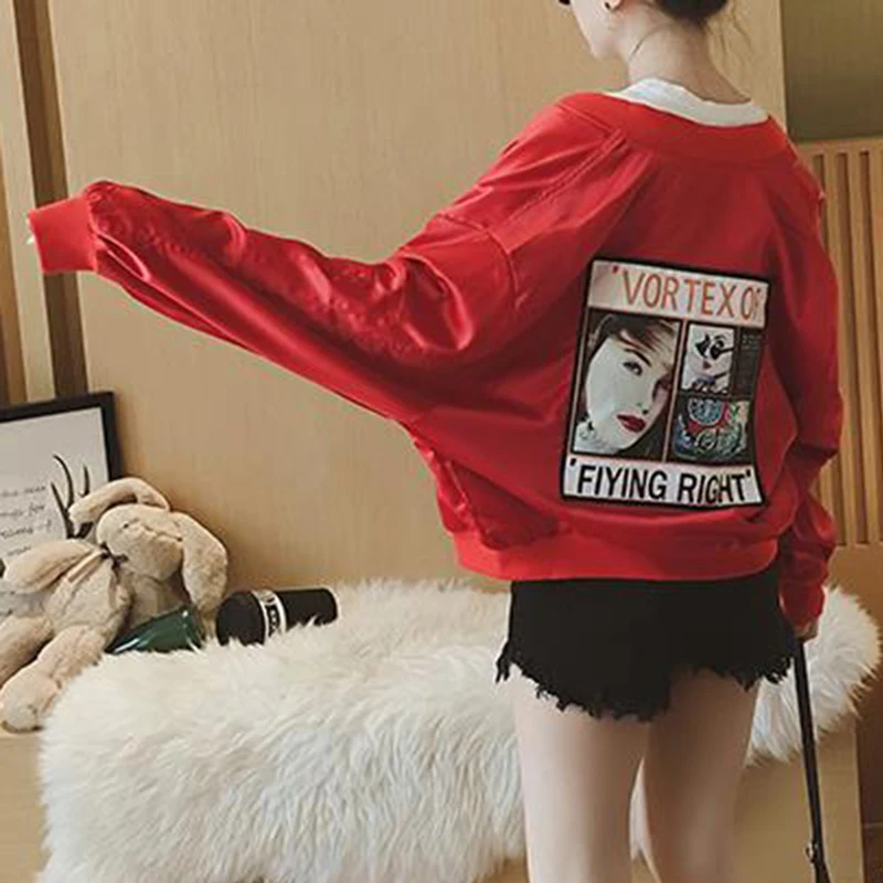 Винтажная ветровка куртки черные красные весенние на молнии Женская куртка