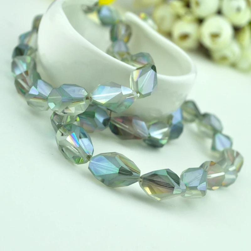 

Hot Sale 10*15mm Translucent Green 40pcs/lot Faceted Marquise Oval Glass Pendant Beads Fancy Jewelry Diy Findings Accessories