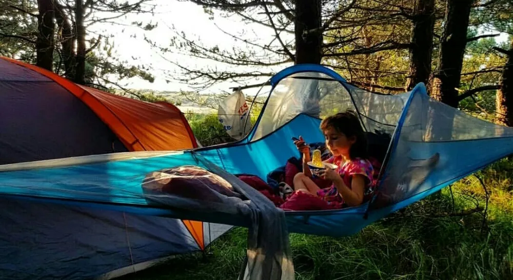 Verkaufen Einzigen Hängenden Zelt Dreieck Suspension Zelt Selbst Hängematte Zelt Camping Baum Zelt Wandern Outdoor Rally Bett Doppel Layer Regen