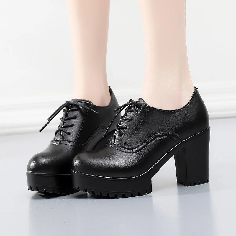 2018 сезон осень-зима черные бархатные туфли с глубоким носком на высоком толстом